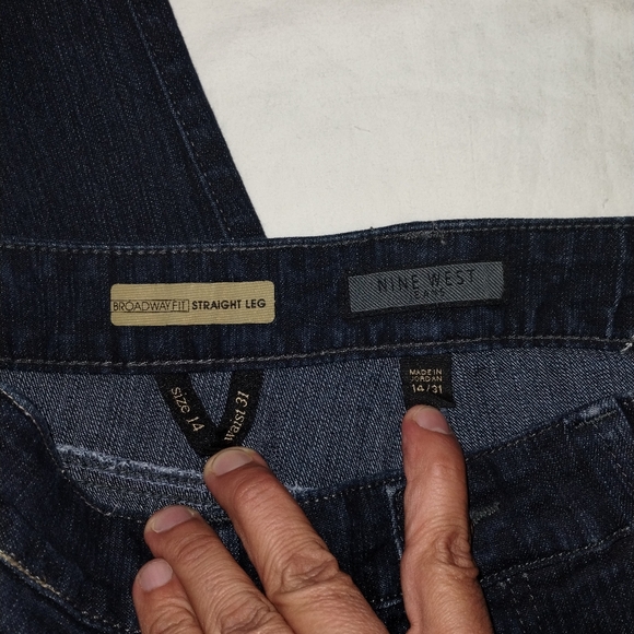 Nine West Broadway Fit Straight Leg Jeans Womens Size 14 Ride 11 & 31W x 27L - Picture 2 of 5
